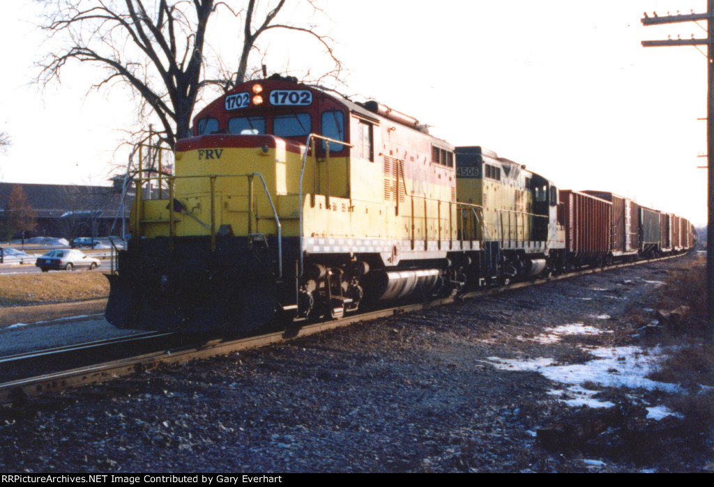 FRVR GP9 #1702 - Fox River Valley RR